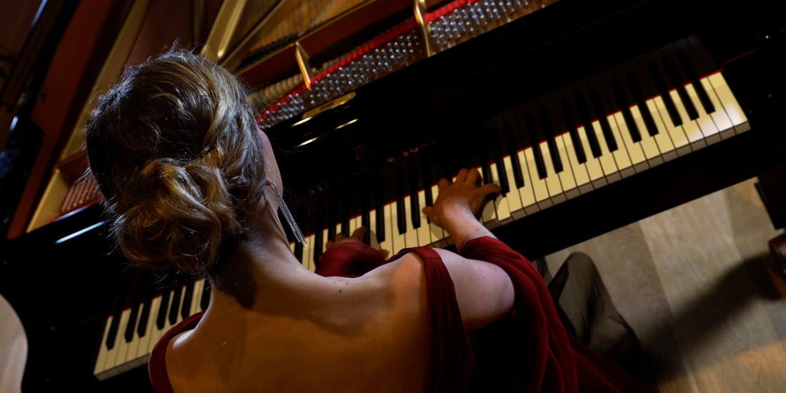 A daring creation, tailor-made, for the pianist Aline D'Ans.