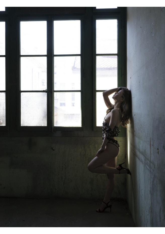 Box III, a ray of sunlight. Art photography