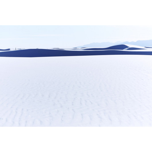 Contemplating the infinity, White sands, New Mexico