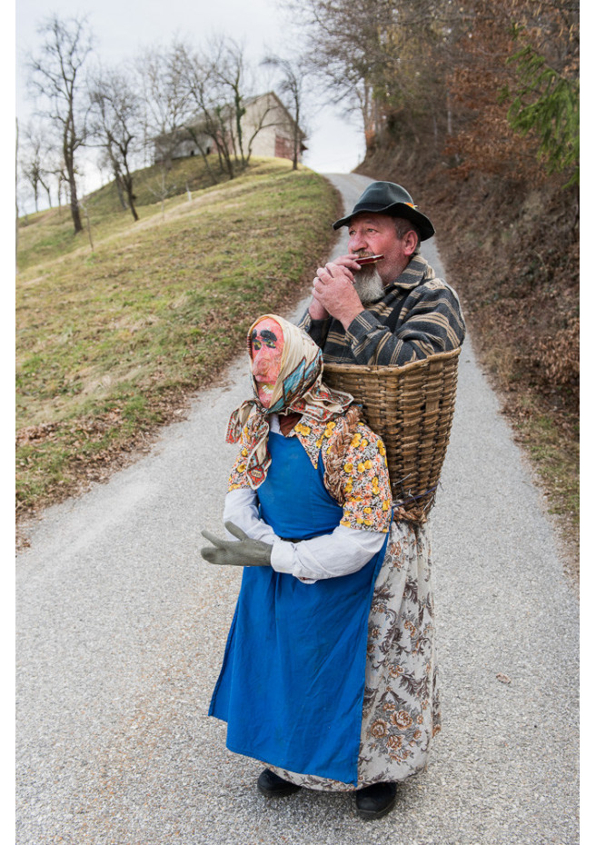 Retour au Carnaval, "Baba Harmonica"