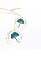 Collier sautoir avec feuille de ginko et créoles dorées doubles