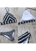 Two pieces bikini with stripes marinates