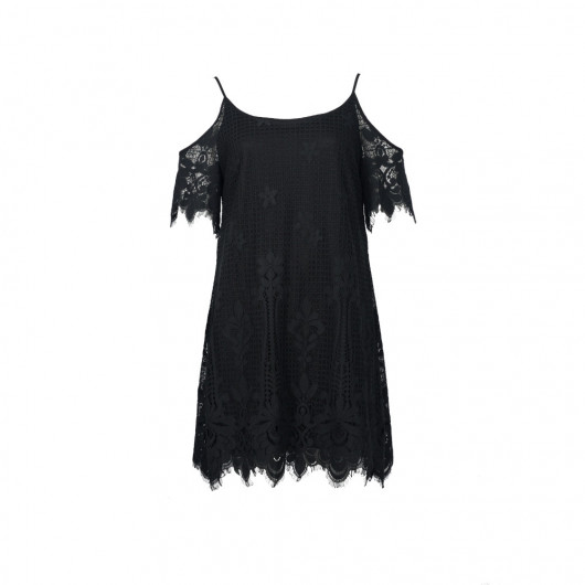 Small black dress in cotton lace