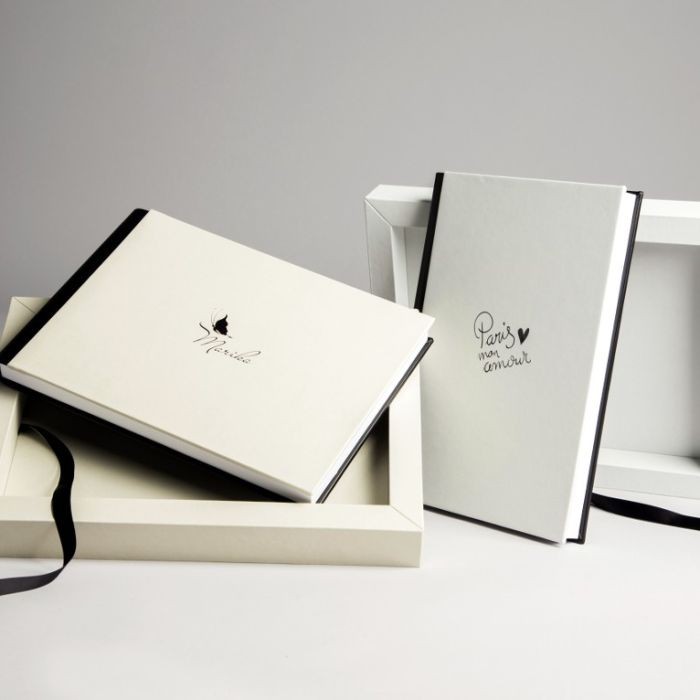 Livre photos avec coffret et verre minéral de présentation