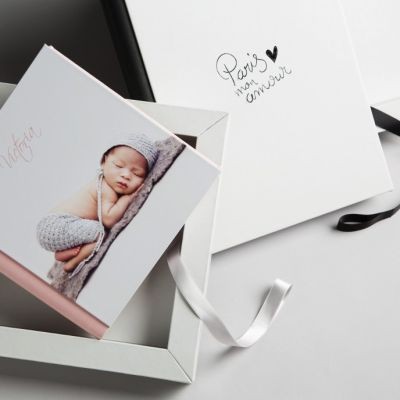 Livre photos avec coffret et verre minéral de présentation