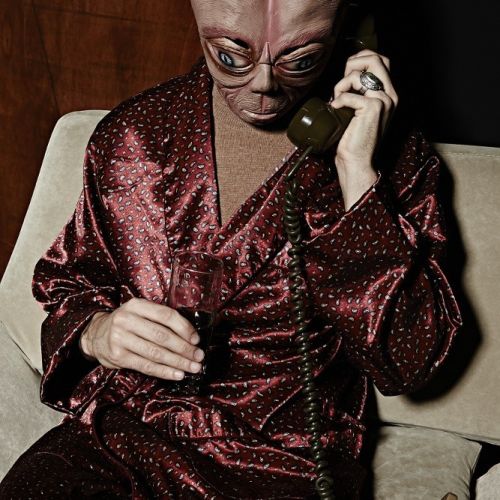 Robert phone home