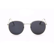 Lunettes soleil à verres roses irisés