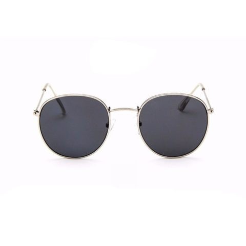 Sonnenbrille rundform und retrostil