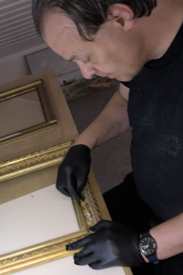 Restauration de cadre