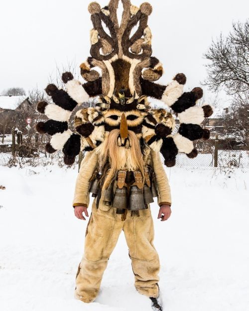 Retour au Carnaval, « Survakari Mask »