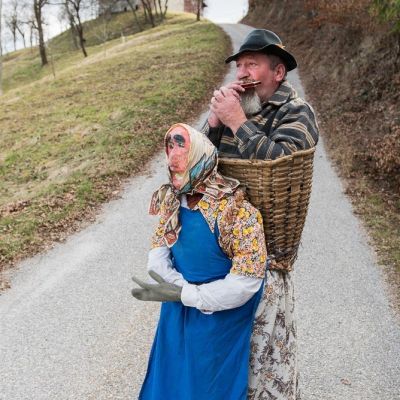 Back to the Carnival, “Baba Harmonica”