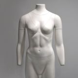Photographie de vêtements sur mannequin ghost