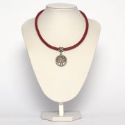 Collier en cuir rouge et pendentif Arbre du Temps réversible argent ciselé et fermoir Art Déco