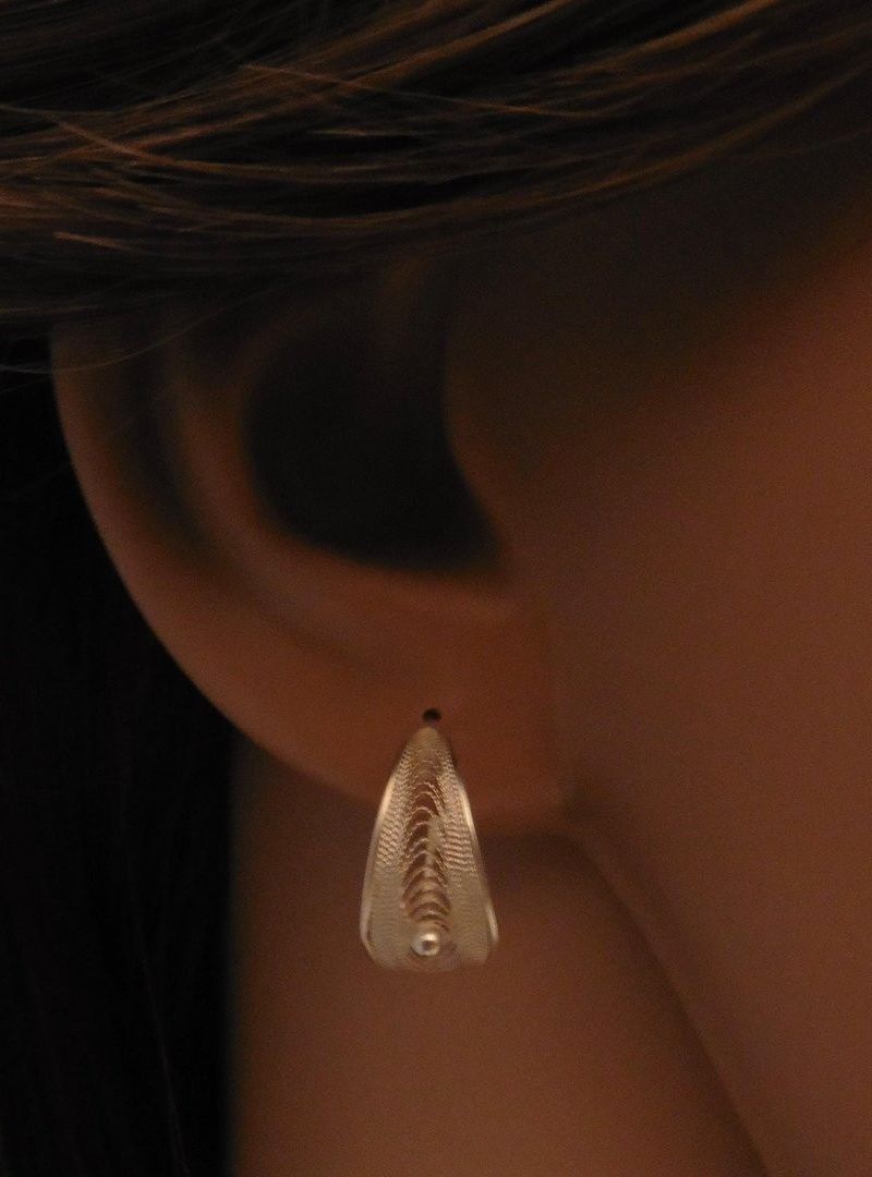Boucle d’oreille créole fuseau en filigrane d’argent