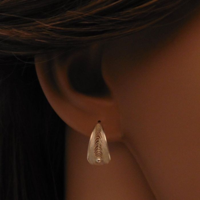 Boucle d&rsquo;oreille créole fuseau en filigrane d&rsquo;argent