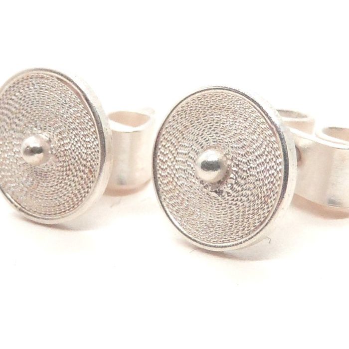 Boucle d&rsquo;oreille clou rondes spirale en fin fil d&rsquo;argent