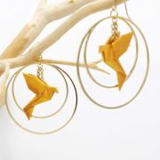 Boucles d'oreilles créoles avec oiseau origami double anneau