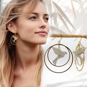 Boucles d’oreilles créoles avec oiseau origami double anneau