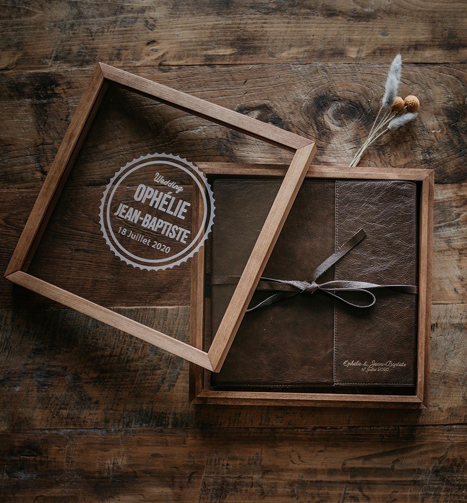 livre-couverture-cuir-et-coffret-personnalises