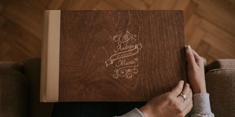 Fotobuch, mit personalisiertem Einband