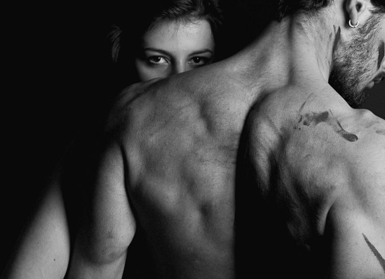 Photographie boudoir et intime. Sublimez votre beauté en toute discrétion