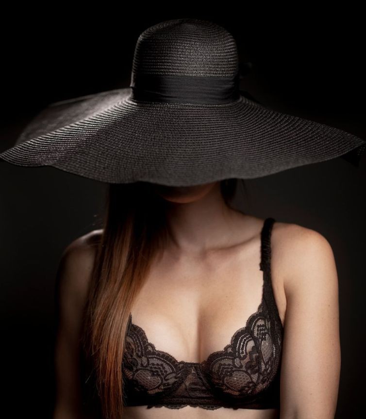 Photographie boudoir et intime. Sublimez votre beauté en toute discrétion