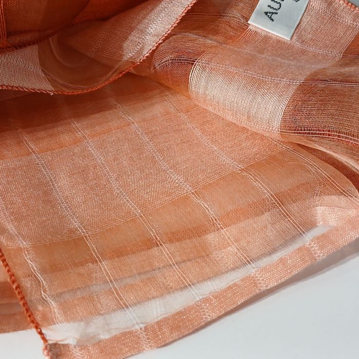 Foulard en soie organza tissé rouge corail