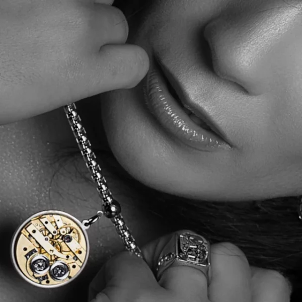 Vano Jewelry of reinvented watchmaking