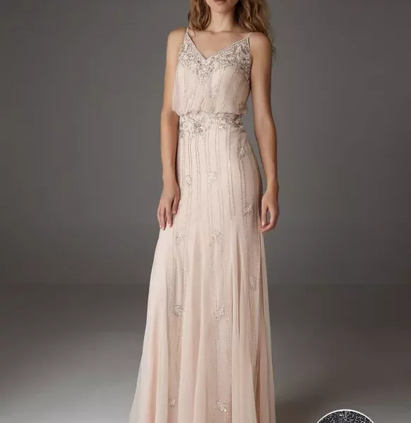 Robe longue bleu marine, rebrodée de perles avec motif feuillage sur tiges