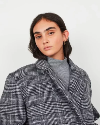 Long oversized coat with checks with Prince of Wales pattern
