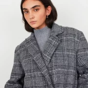Manteau long oversize à carreaux motif prince de Galles