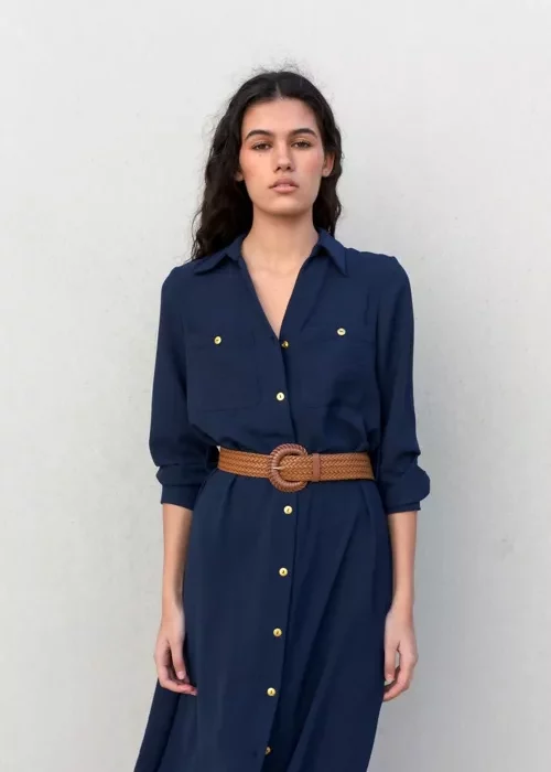 Robe chemise avec ceinture tressée manches longues et poches plaquées